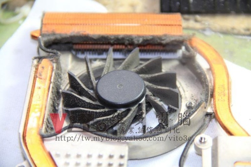 (筆電維修)宏碁 ACER Aspire 5920G 顯卡8600M GT畫面破圖~顯卡維修實例