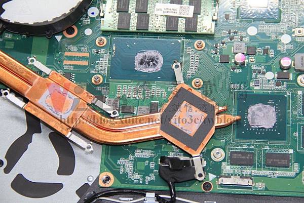 ACER Aspire V15 V5-591G-586G CPU與顯示卡 散熱膏失效 乾掉