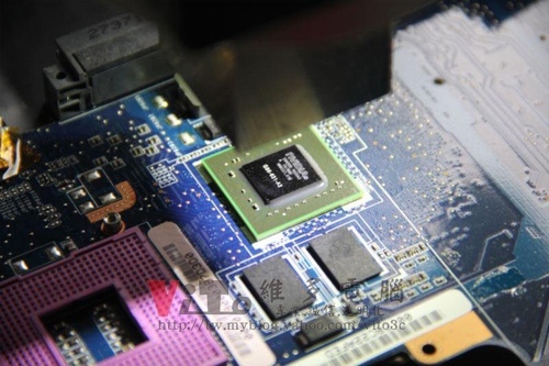 (筆電維修)華碩 ASUS W7S 顯卡花屏線條破圖~顯卡過熱通病維修實例 (主機板篇)