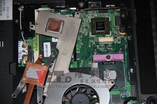 (筆電維修)華碩 ASUS F6S 開機白畫面~顯卡9300MG故障通病~低溫顯卡晶片更換維修