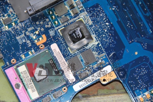 (筆電維修)華碩 ASUS W7SG 顯卡9300MG過熱故障~開機花屏或無畫面~升級溫控型顯卡維修實例
