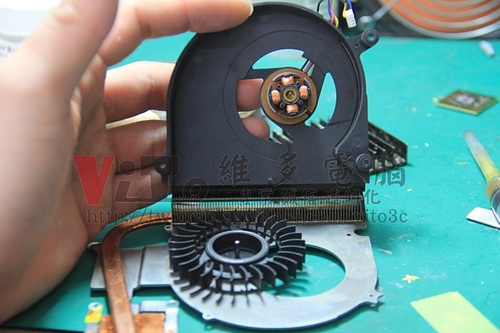 (筆電維修)華碩 ASUS K50I (K50ID) 常常當機~自動關機~藍底白字重開機~主機板供電異常維修實例