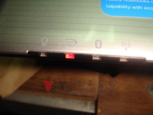(筆電維修)華碩 ASUS F8S 不過電~沒燈號~開機沒反應維修實例