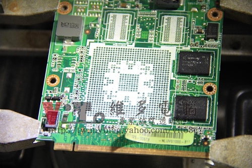 (筆電維修)華碩 ASUS F8SG 畫面偏移~無法近作業系統~顯示卡故障顯示異常~顯示卡升級維修實例