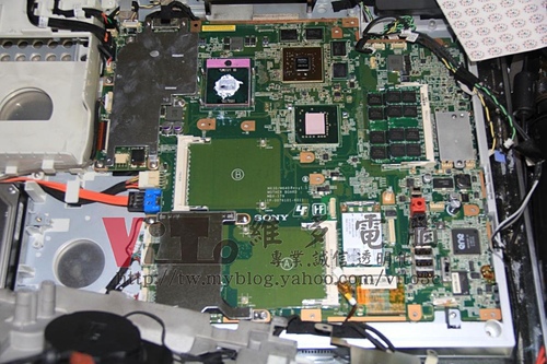 (AIO電腦維修)新力 SONY VAIO PCG-281L 顯卡故障出現線條~開機彩色線條~畫面顯示異常~開機沒畫面~NVIDIA顯卡故障通病維修實例