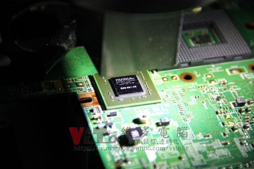 (筆電維修)康柏 COMPAQ V3000系列 NVIDIA顯卡導致開機沒畫面~黑屏維修實例 (筆電維修)康柏 COMPAQ V3000系列 NVIDIA顯卡導致開機沒畫面~黑屏維修實例
