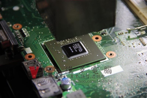 (筆電維修)華碩 ASUS G1S 開機畫面破圖~畫面線條~顯卡花屏故障維修實例