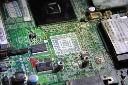(筆電維修)宏碁 ACER ASPIRE 5583WXMi 開機後有背光~沒畫面顯示~顯卡GO7300故障維修實例