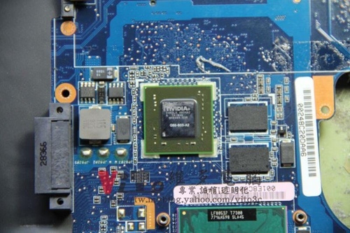 (筆電維修)華碩 ASUS W7S (白) 8400M顯卡故障造成畫面分格維修實例