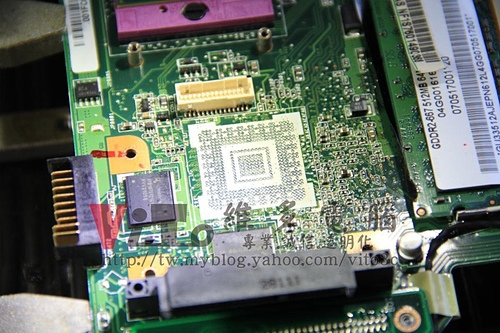 (筆電維修)華碩 ASUS F6S 有背光沒畫面~有開機音沒畫面顯示~無法開機~開機黑屏維修實例 (筆電維修)華碩 ASUS F6S 有背光沒畫面~有開機音沒畫面顯示~無法開機~開機黑屏維修實例