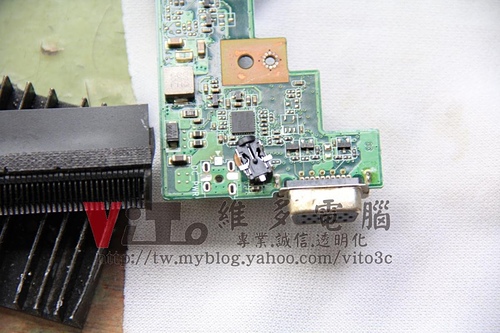 (筆電維修)華碩 ASUS Eee PC 1201N 插座故障~接觸不良~更換電源插座維修實例