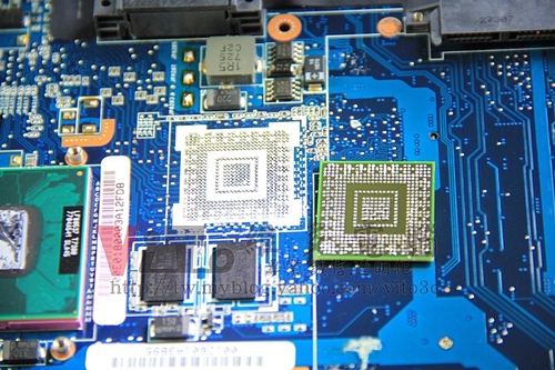 (筆電維修)華碩 ASUS W7S 開機白畫面~漸漸變咖啡色~有線條產生~顯示卡故障通病維修實例