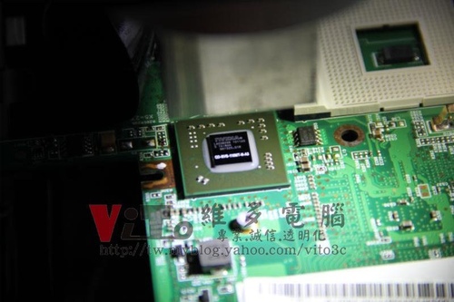 (筆電維修)惠普 HP Pavilion dv2000 (DV2224TX) 開機畫面線條~顯卡過熱故障維修實例