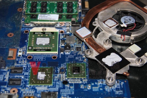 (筆電維修)惠普 COMPAQ CQ40-411AX 開機沒畫面~開機沒反應~影像黑屏~指示燈閃爍維修實例