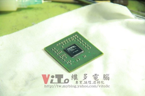 (顯卡維修)技嘉 NX73T256P-RH 開機破圖維修實例