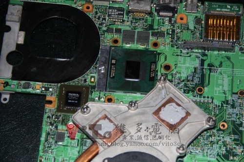 (筆電維修)惠普 HP Pavilion DV2000 (DV2500) 畫面分割~多重畫面~顯示異常維修實例 (筆電維修)惠普 HP Pavilion DV2000 (DV2500) 畫面分割~多重畫面~顯示異常維修實例