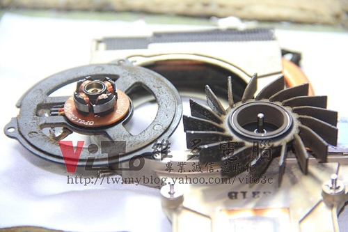 (筆電維修)惠普 HP DV2000 (DV2755TX) 開機有背光沒畫面~有光域沒畫面顯示~開機黑屏維修實例 (筆電維修)惠普 HP DV2000 (DV2755TX) 開機有背光沒畫面~有光域沒畫面顯示~開機黑屏維修實例