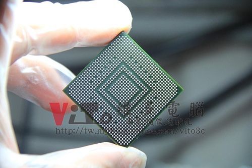 (顯示卡維修)NVIDIA GeForce 9800 GX2 抓不到顯示卡~無法開機~開機黑屏~破圖雪花維修實例