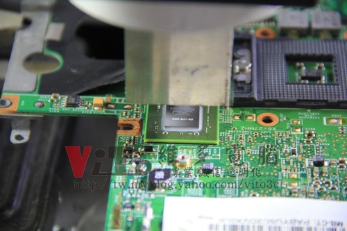 (筆電維修)惠普 COMPAQ Presario V3700 (V3708TX) 有背光沒畫面~N社顯卡過熱黑屏~升級溫控顯卡維修實例