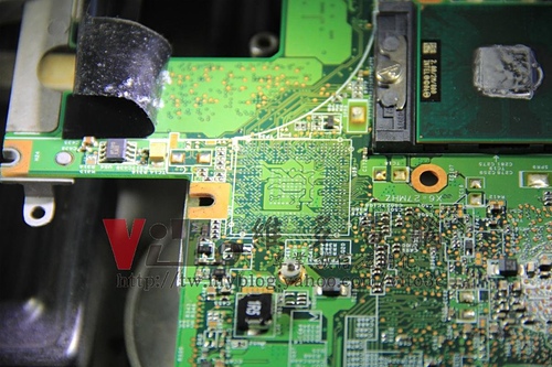 (筆電維修)惠普 HP Pavilion DV2500 (DV2610TX) 開機沒有畫面顯示~背光有亮~畫面全黑~開機黑屏~8400MG顯卡故障通病維修實例