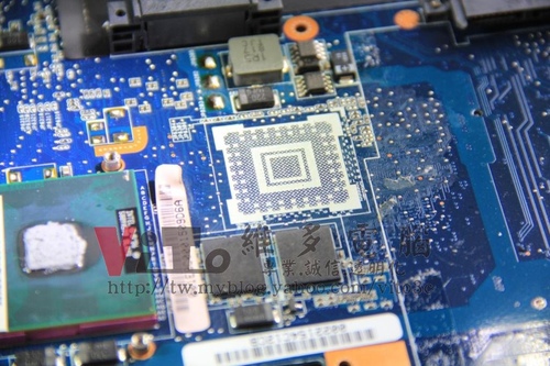(筆電維修)華碩 ASUS W7SG 顯卡9300MG過熱故障~開機花屏或無畫面~升級溫控型顯卡維修實例