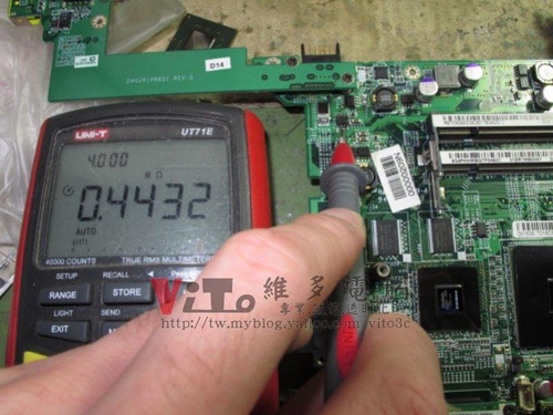 (筆電維修)宏碁 ACER ASPIRE 5572WXMi 不過電~插電後變壓器有異音~無法開機維修實例