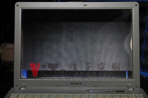 (筆電維修)新力 VAIO VGN-C25T (PCG-6R9P) 畫面錯亂~顏色異常~NVIDIA 7400顯卡故障維修實例