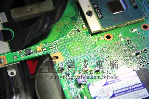 (筆電維修)惠普 HP DV2700 (DV2709TX) 畫面分格~多重畫面~顯卡過熱故障通病~無法進作業系統維修實例 (筆電維修)惠普 HP DV2700 (DV2709TX) 畫面分格~多重畫面~顯卡過熱故障通病~無法進作業系統維修實例