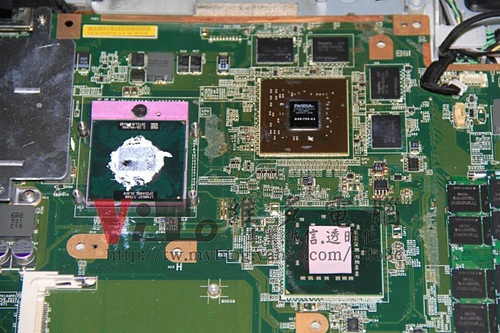 (AIO電腦維修)新力 SONY VAIO PCG-281L 顯卡故障出現線條~開機彩色線條~畫面顯示異常~開機沒畫面~NVIDIA顯卡故障通病維修實例