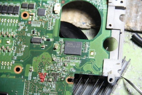 (筆電維修)惠普 HP DV2000 多災多難的顯卡維修實例