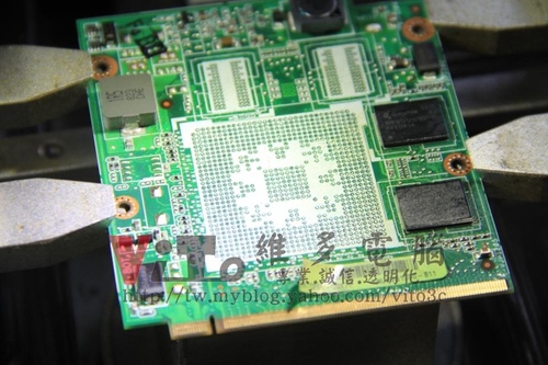 (筆電維修)華碩 ASUS F8S 顯卡過熱故障通病~開機有背光無畫面~開機黑屏~顯卡升級溫控GPU維修實例