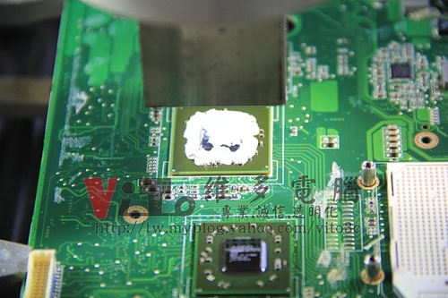 (筆電維修)華碩 ASUS K50AB 開機後可過電沒畫面顯示~~風扇一直高速運轉~有時可開機~不定時當機~北橋故障維修實例