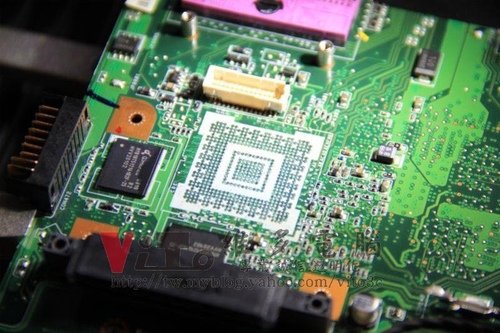 (筆電維修)華碩 ASUS F6S 顯示六個畫面~畫面分格~NVIDIA 9300M 獨立顯卡故障通病維修實例 (筆電維修)華碩 ASUS F6S 顯示六個畫面~畫面分格~NVIDIA 9300M 獨立顯卡故障通病維修實例