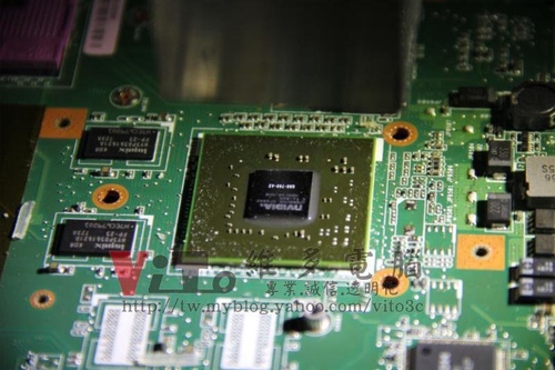 (筆電維修)華碩 ASUS F3S 顯卡破圖~不定時藍底白字~無法進作業系統維修實例