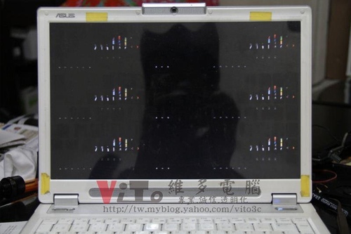 (筆電維修)華碩 ASUS W7S 畫面異常~開機六宮格維修實例