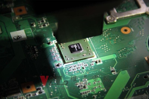 (筆電維修)華碩 ASUS Z53U 作業系統中當機~藍底白字~開機斷電~無法開機維修實例