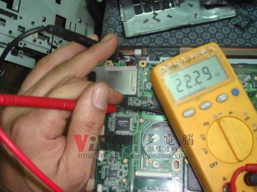 (筆電維修)華碩 ASUS F8S 不過電~沒燈號~開機沒反應維修實例