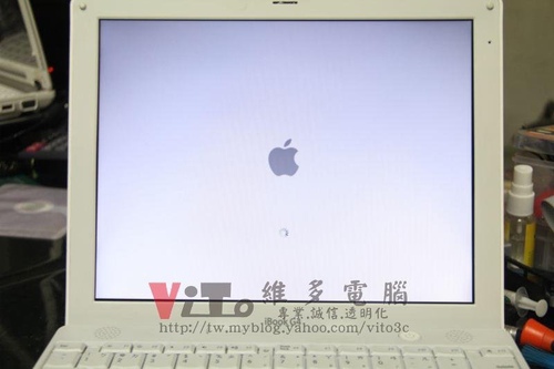 (筆電維修)蘋果 APPLE iBOOK G4 開機白屏~顯卡故障~畫面顯示異常維修實例