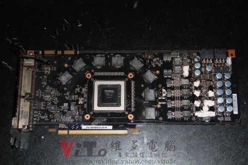 (顯卡維修)技嘉 9800GTX 重磅顯卡~不開機~破圖~條紋~馬賽克~顯示異常維修實例