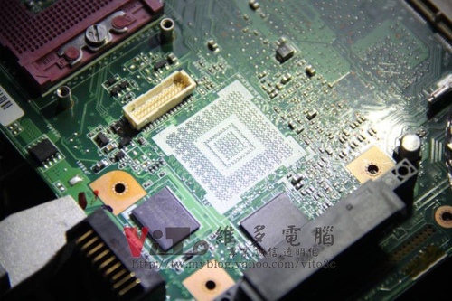 (筆電維修)華碩 ASUS F6S 畫面六分割~畫面異常~顯卡過熱~破圖花屏維修實例