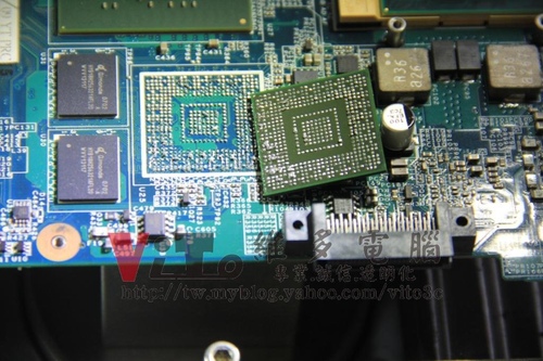 (筆電維修)新力 VAIO VGN-C25T (PCG-6R9P) 畫面錯亂~顏色異常~NVIDIA 7400顯卡故障維修實例