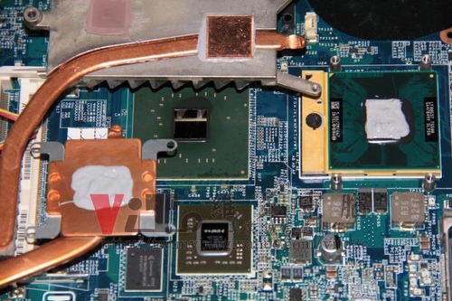 (筆電維修)新力 VAIO VGN-C25T (PCG-6R9P) 畫面錯亂~顏色異常~NVIDIA 7400顯卡故障維修實例