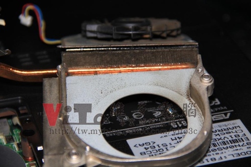 (筆電維修)華碩 ASUS F81S 散熱器灰塵阻塞過熱清理 (筆電維修)華碩 ASUS F81S 散熱器灰塵阻塞過熱清理