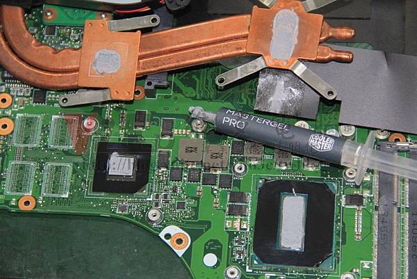 ASUS X750JN 散熱膏更換