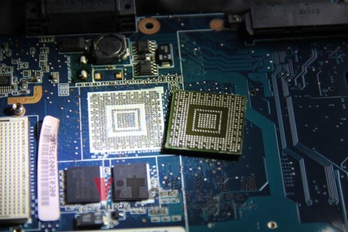(筆電維修)華碩 ASUS W7J (白) 回原廠換修的四個月後...