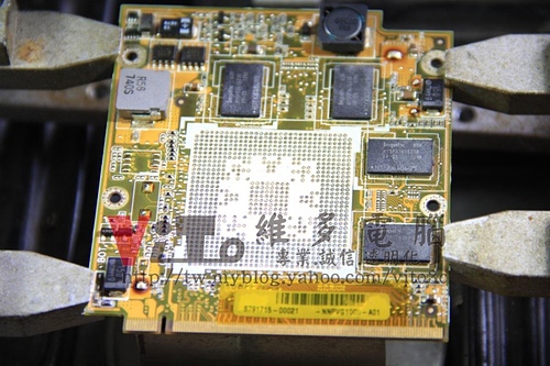 (筆電維修)華碩 ASUS F8SV 顯卡破圖~畫面顯示異常~畫面亂碼顯示~無法進作業系統重開機~顯示卡更換改良型晶片維修實例 (筆電維修)華碩 ASUS F8SV 顯卡破圖~畫面顯示異常~畫面亂碼顯示~無法進作業系統重開機~顯示卡更換改良型晶片維修實例