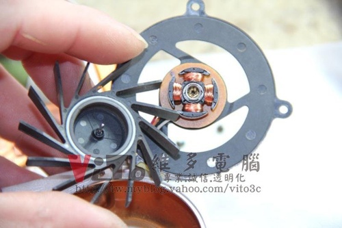 (筆電維修)華碩 ASUS G1S 開機畫面破圖~畫面線條~顯卡花屏故障維修實例