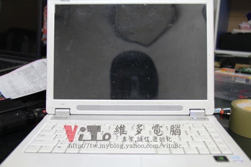 (筆電維修)華碩 ASUS W7J (白) 顯卡過熱通病~無法開機維修實例