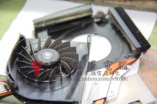 (筆電維修)康柏 COMPAQ DV6000(DV6215TX) 畫面反白變色~螢幕顯示異常~外接VGA顯示亂碼~顯卡故障通病維修實例