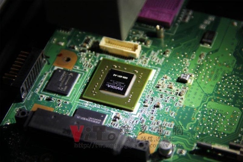 (筆電維修)華碩 ASUS F6S 9300M 顯卡獨顯破圖維修實例